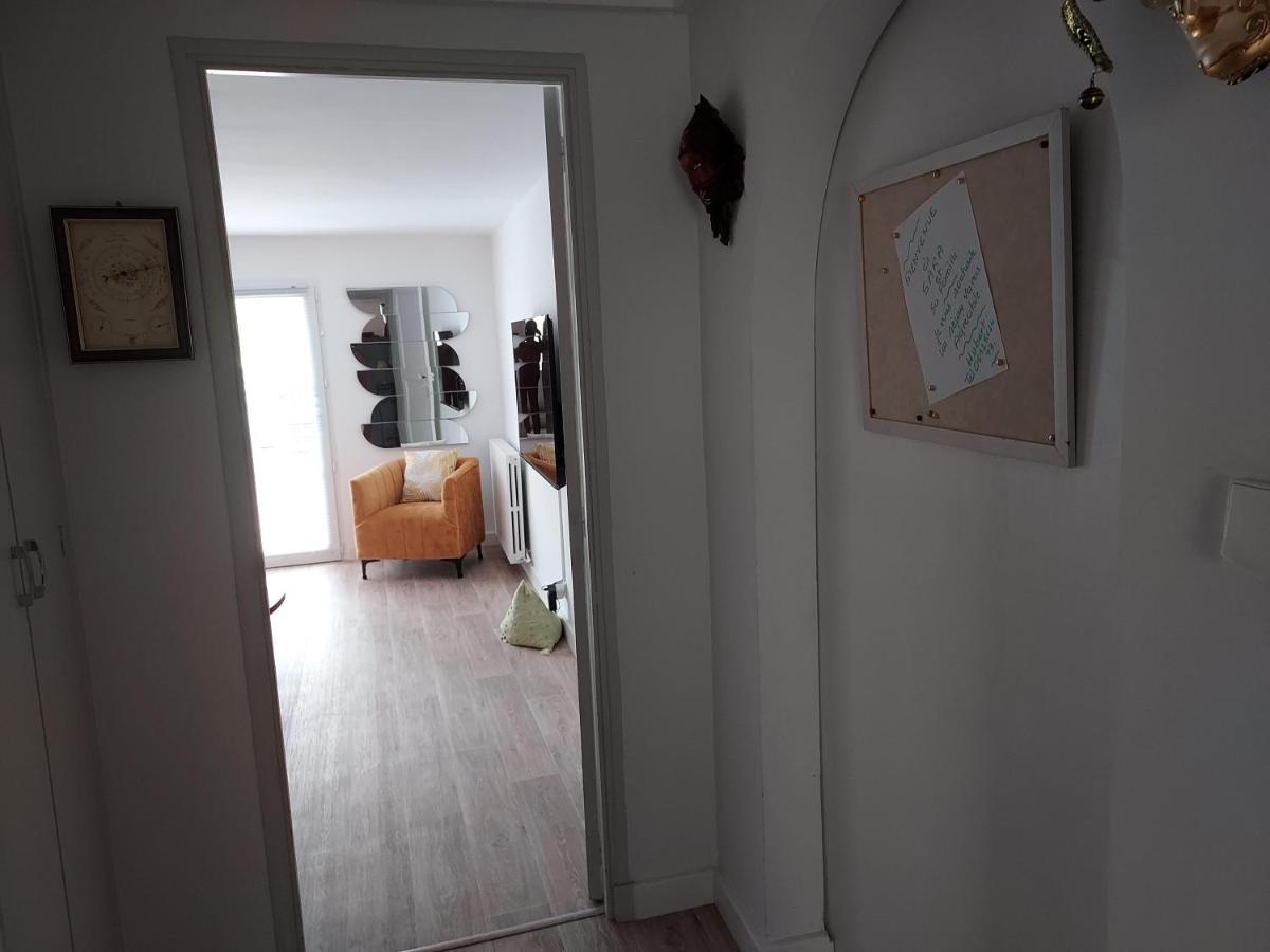 Rez-De-Chaussee Privatif Spacieux 3* D'Une Villa Centre Ville Hyères Exterior foto