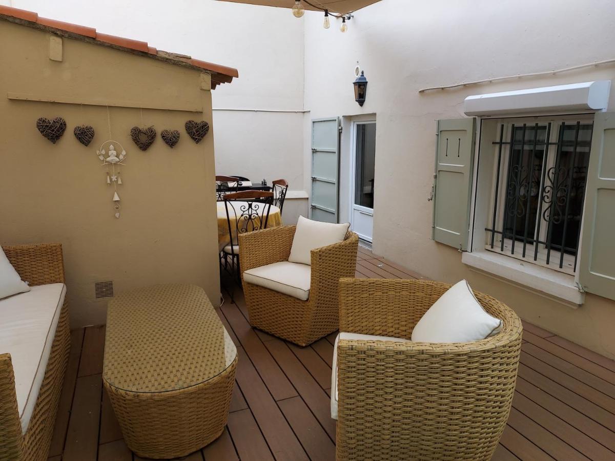 Rez-De-Chaussee Privatif Spacieux 3* D'Une Villa Centre Ville Hyères Exterior foto